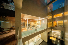 Azabu Modern House The Tokyo Tower can be seen from the villa 500m2